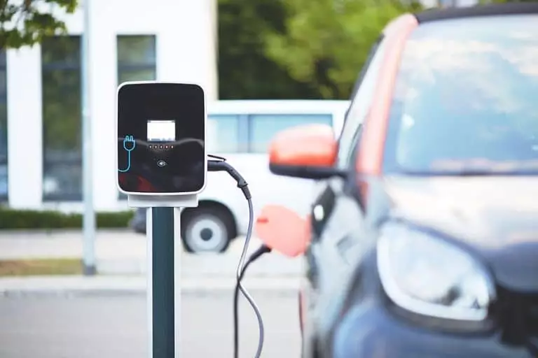France : 80 nouvelles stations de recharge pour voitures électriques installées sur les autoroutes