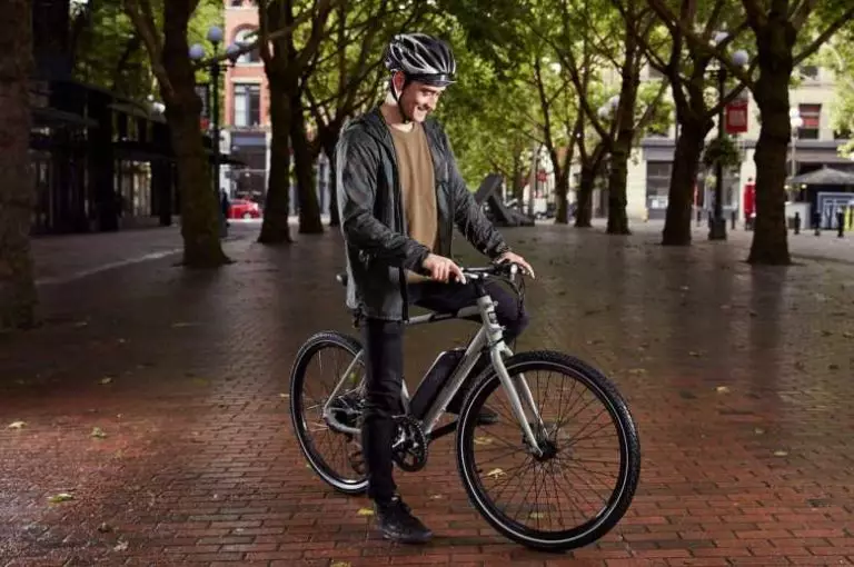 RadMission, le vélo électrique urbain doté de 70 km d’autonomie (+un prix mini)