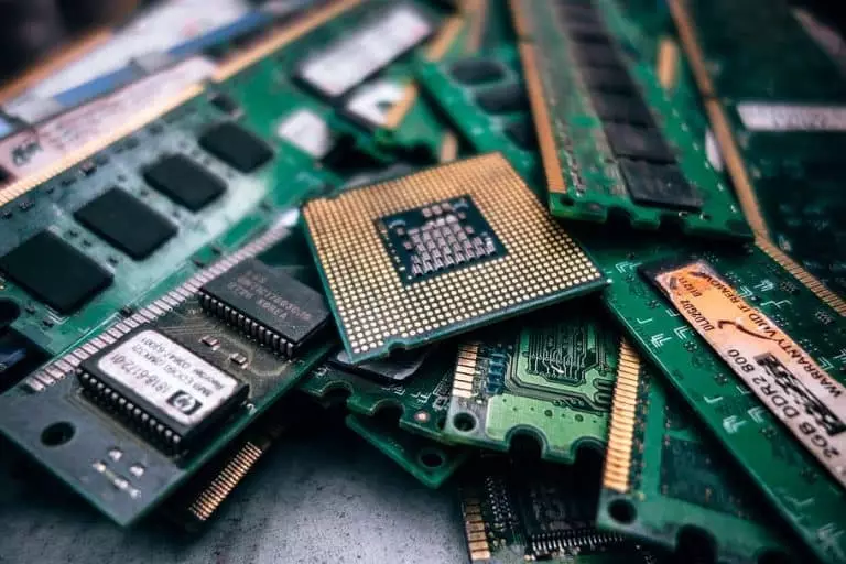 La Chine se prépare à devenir pionnière de la fabrication des processeurs, elle débauche chez Intel et TSMC