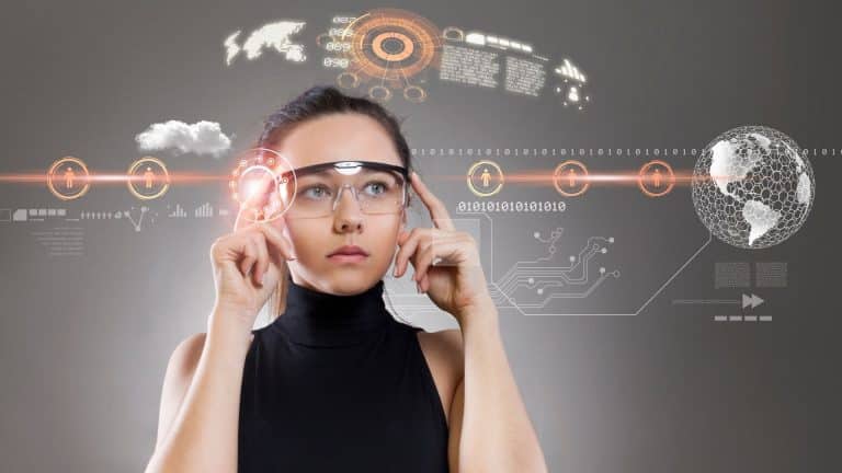 Ray-Ban et Facebook s&rsquo;associent pour lancer des lunettes connectées