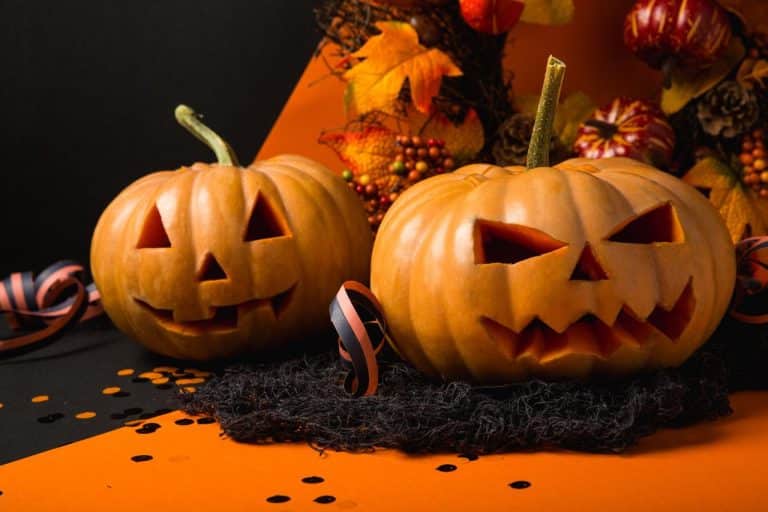 Deux idées déco de couronne d’Halloween originales et faciles à réaliser