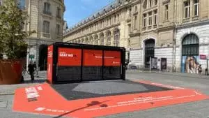 SEAT installe des dalles piézoélectriques en plein cœur de Paris SEAT installe des dalles piézoélectriques en plein cœur de Paris