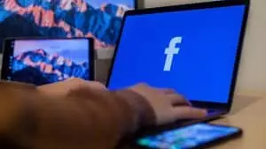 Facebook vous permet de créer 5 profils différents