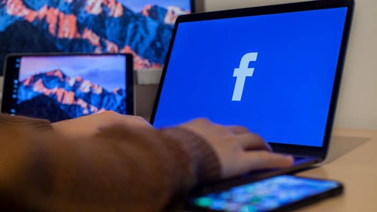 Facebook vous permet de créer 5 profils différents