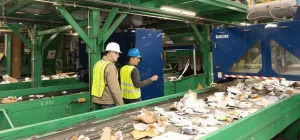 Révolutionner le recyclage grâce à des robots équipés d’IA Révolutionner le recyclage grâce à des robots équipés d'IA