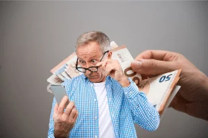 Départ à la retraite : la prime que vous allez toucher et l'impôt qui vous attend