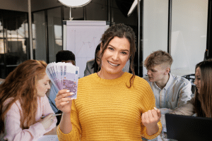 Ces salariés définissent leur propre salaire : découvrez leur astuce !