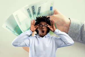 Jeunes diplômés : ces métiers peuvent vous faire gagner 5 000 euros par mois Jeunes diplômés : ces métiers peuvent vous faire gagner 5 000 euros par mois