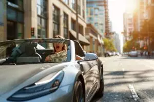 Gagnez de l'argent avec votre voiture : découvrez des astuces simples mais surprenantes pour la location