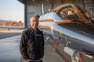 La nouvelle acquisition de Jeff Bezos : un jet privé ultrarapide malgré ses engagements écologiques, un paradoxe troublant