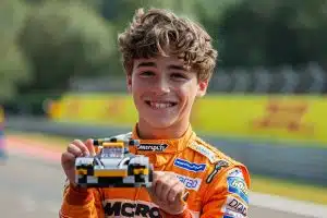 Découvrez pourquoi Lando Norris a conduit une voiture McLaren en Lego sur le circuit de Silverstone