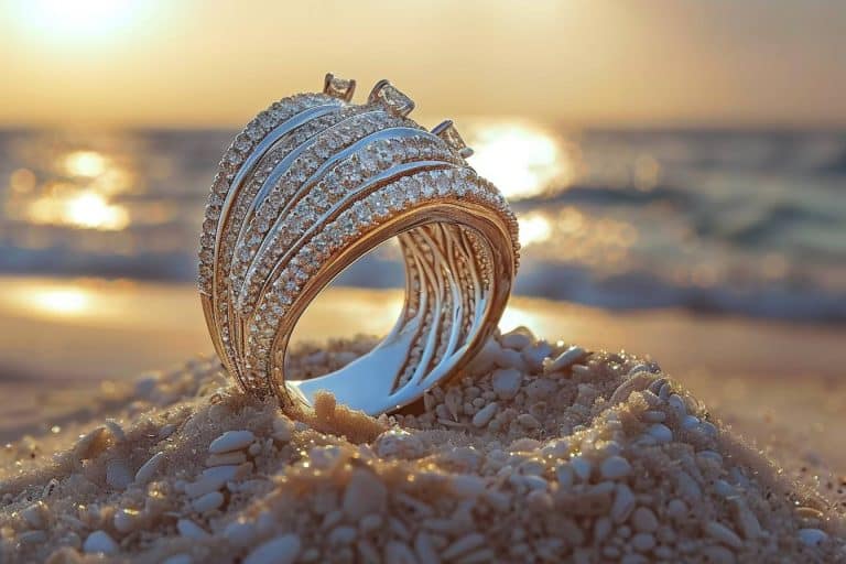 Cette bague est conçue pour durer cinq milliards d&rsquo;années et capturer éternellement le son des vagues