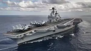Ce mastodonte naval, l'USS Gerald R. Ford, pourrait engloutir 3 Charles De Gaulle et pèse 112 000 tonnes colossales