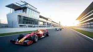 Vivez l'adrénaline : ces résidences à 12 m de Silverstone vous plongent au cœur de la F1 avec 60 maisons de luxe