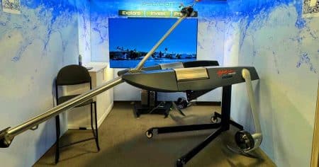 Ce e-foil HydroBlade à double moteur atteint 70 km/h : la révolution aquatique démarre à 25 000 $