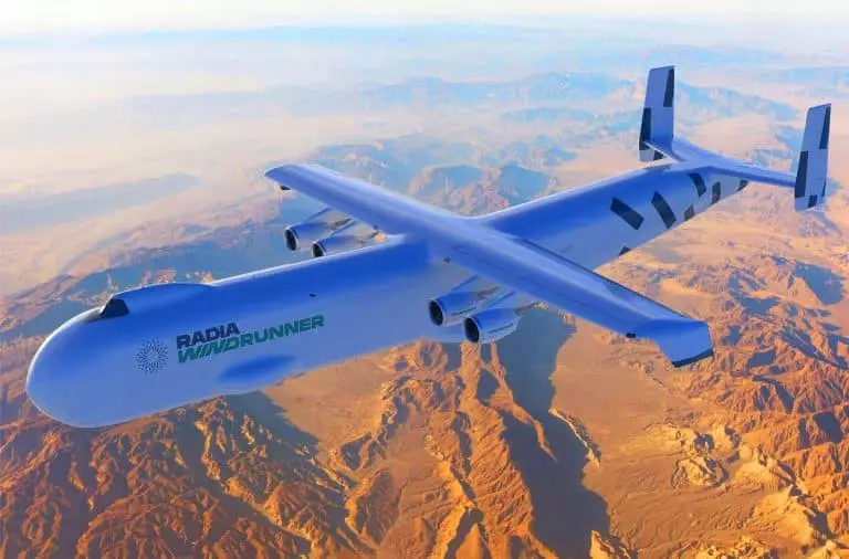 Ce géant des airs de 108 mètres bouleverse l’aviation et redéfinit le transport d’énergies renouvelables