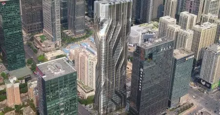 Ce gratte-ciel futuriste de 199 m à Shenzhen redéfinit l’architecture avec une façade sculptée par le Soleil