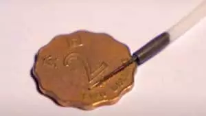 Ce robot biomédical de 0,95 mm, 60% plus petit, révolutionne la chirurgie avec une précision inégalée et une vision 25 fois améliorée