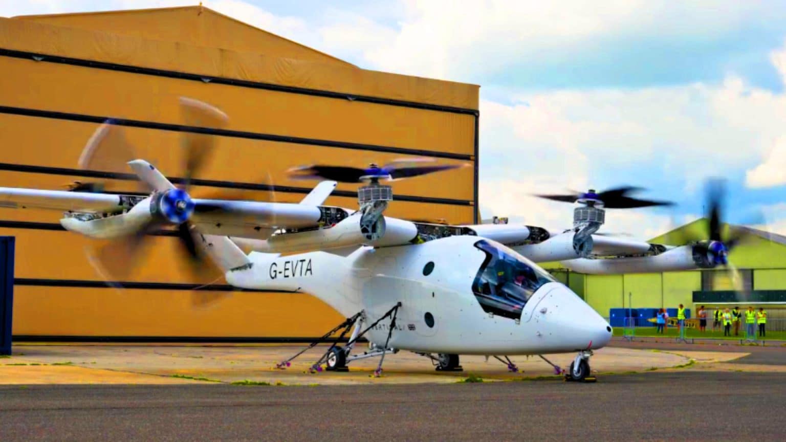 Ce spectaculaire VX4 eVTOL atteint les 241 km/h : une percée aérienne qui redéfinit le vol de demain