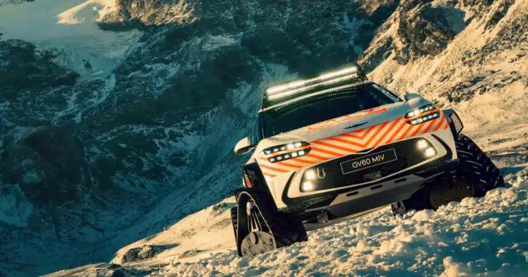 Ce super-SUV à chenilles pourrait bien être votre ultime chance de survie en haute montagne Ce super-SUV Genesis GV60 MIV à 429 chevaux est votre ultime allié pour les sauvetages extrêmes en montagne