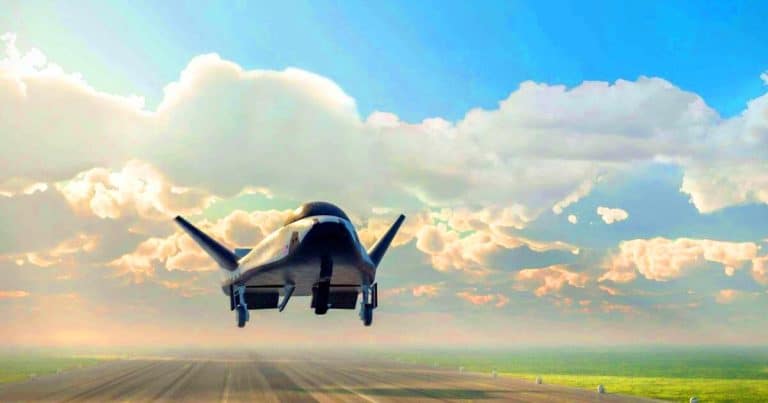 Avec ses 6 600 kg de charge utile, ce vaisseau rétro-futuriste s’apprête à transformer le transport cargo vers l’ISS