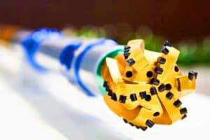 Cette foreuse suisse de 2,8 m pourrait transformer votre jardin en centrale géothermique abordable et autonome