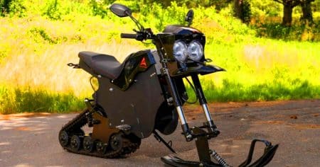 Cette moto électrique 3-en-1 révolutionne le tout-terrain : de la route à la neige, à 60 km/h sans compromis