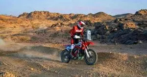 Cette moto électrique Segway bouleverse Dakar : une batterie 2x plus puissante que ses rivales et un design futuriste