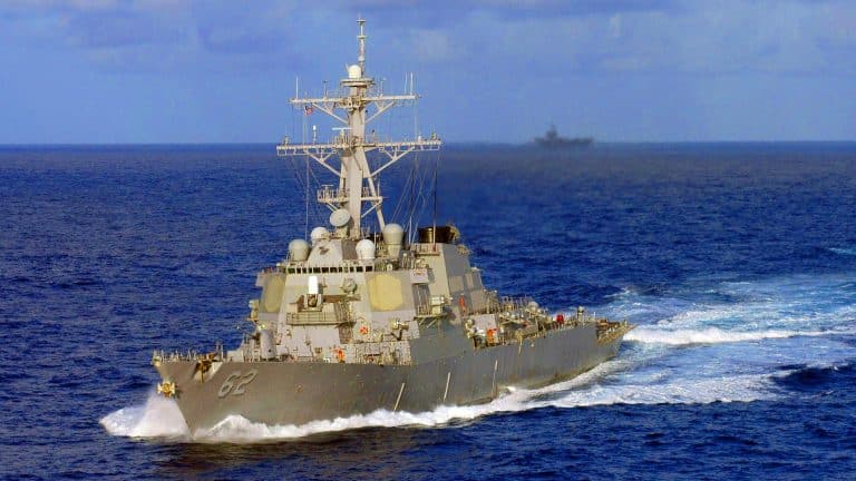 « Une prouesse technologique » 10 000 analyses par seconde, ce navire de guerre US atteint une efficacité inégalée grâce à l’IA