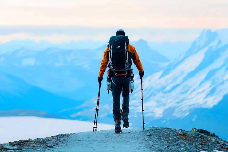 Repoussez vos limites : cet exosquelette E-Hike de Decathlon vous fait marcher 25 % plus loin, sans effort supplémentaire