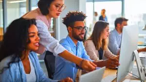95 % des jeunes Z redessinent le monde du travail : tricherie généralisée, 51 % en "vacances silencieuses", défi pour les entreprises