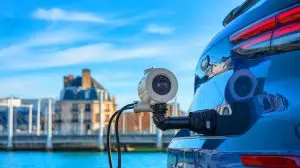 Cette invention transforme les gaz d’échappement de n’importe quelle voiture en électricité, une avancée qui change tout Ce dispositif révolutionnaire transforme l'échappement en électricité : 40 Watts d'énergie propre pour chaque voiture sur la route