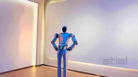 Ce robot humanoïde chinois, Stial Steven, révolutionne le polissage avec une précision humaine inégalée grâce à l’IA et des capteurs 6D