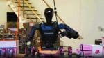 Ce robot militaire, Phantom MK1, devient DJ à San Francisco : des mouvements aussi précis qu&rsquo;un chronomètre suisse