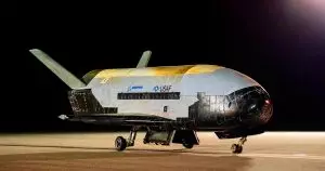Le géant spatial X-37B immortalise la Terre à 35 786 km d&rsquo;altitude : un exploit qui surpasse la technologie chinoise
