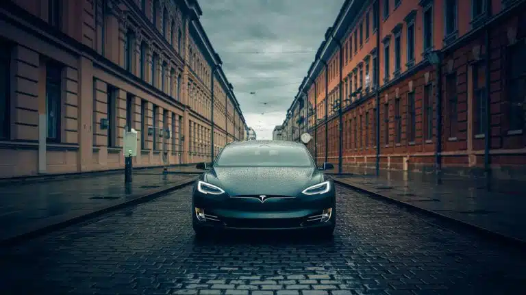 Ventes de Tesla en chute libre : un effondrement historique en Europe met Elon Musk face à un défi majeur Ventes Tesla dégringolent : un plongeon de 63% en France et 75% en Espagne, la fin d'une ère pour Elon Musk ?