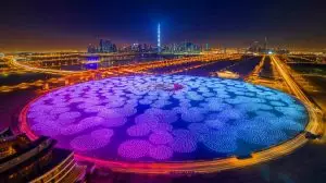 Avec 10 000 drones illuminant le ciel : Abu Dhabi s’apprête à éblouir le monde avec le plus grand spectacle lumineux jamais vu