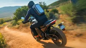 Avec son système intelligent révolutionnaire, ce sac d'hydratation électrique transforme l'expérience des motards et cyclistes du désert
