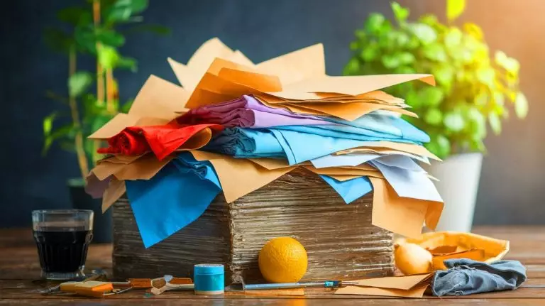 Ce T-shirt usé devient un papier ultra-résistant : une transformation époustouflante qui révolutionne l’industrie papetière mondiale