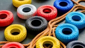 « Des pneus en corde et huile usée » : cette transformation géniale de Lego en jouets fascinants génère des millions d'euros
