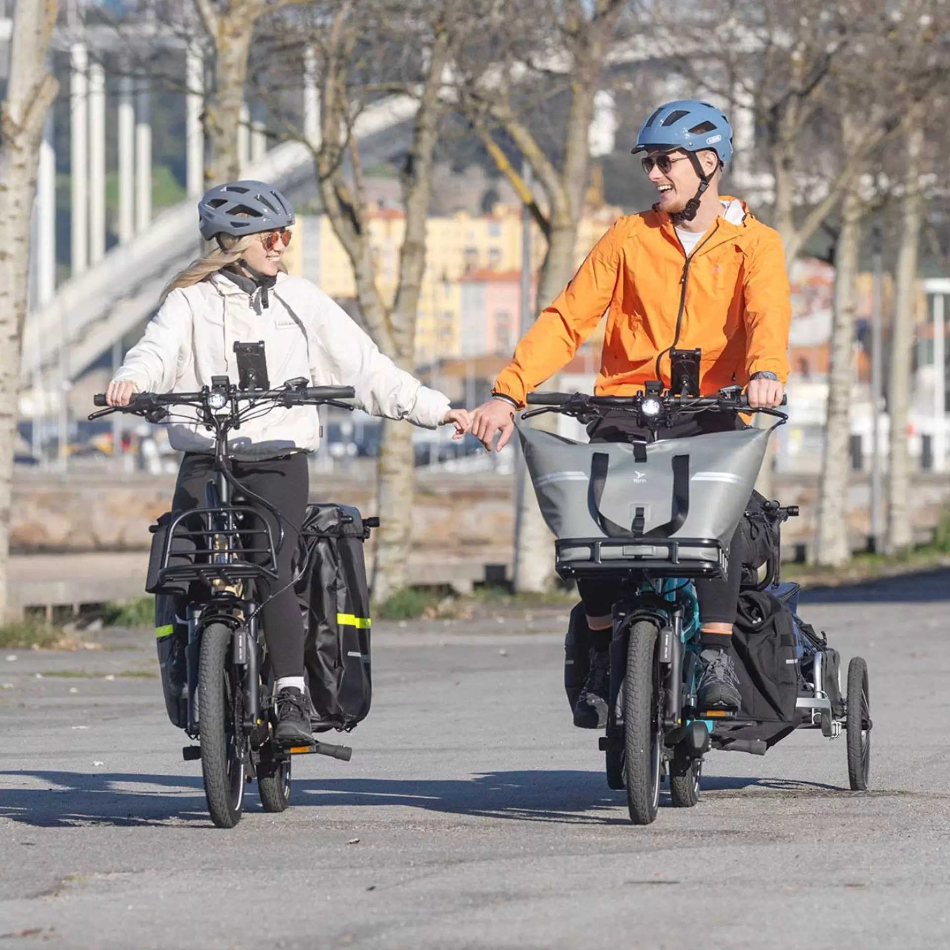 La troisième génération du vélo cargo électrique GSD peut transporter jusqu'à 210 kg, cycliste inclus - et il dispose d'un attelage intégré pour en emporter encore plus