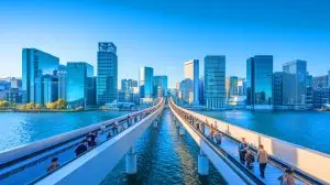 Le Japon construit un tapis roulant géant de 500 km : ce projet titanesque va révolutionner le transport entre ces deux mégalopoles