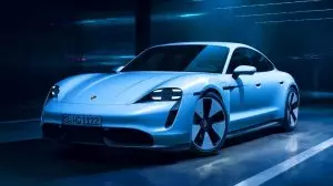 Porsche sous le feu des critiques : une pub 100% IA qui pourrait tout changer pour toujours