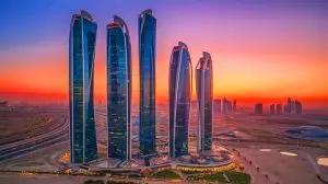 « Un cube au cœur du désert » : l’Arabie saoudite dévoile ce gratte-ciel géant jamais vu