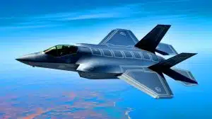 Nous lançons la Ferrari des airs : le F-35 de Lockheed explose les records avec 80 % de la puissance du F-47