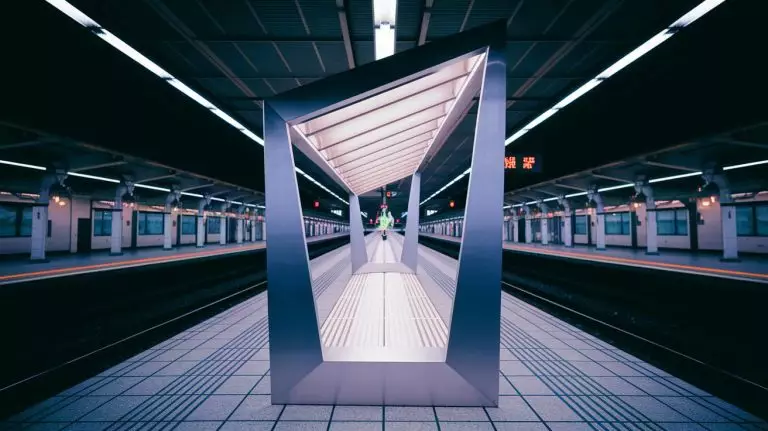 Un abri ferroviaire remplacé en moins de 6 heures : le Japon sidère avec un modèle imprimé en 3D qui redéfinit la rapidité des travaux publics « Révolution ferroviaire au Japon » : un abri remplacé en un temps record de 6 heures grâce à l'impression 3D, un exploit saisissant et inédit