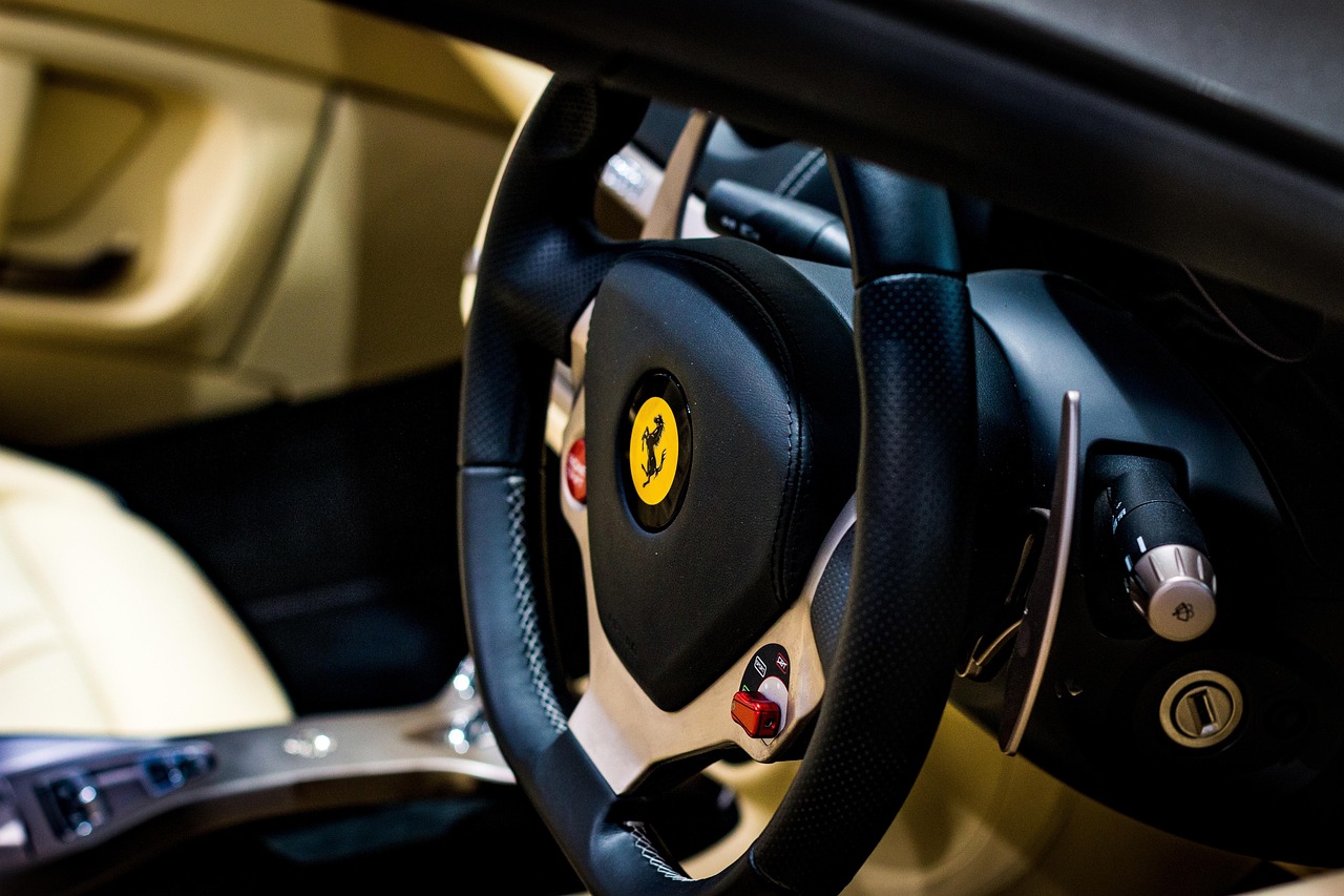 Ferrari bouleverse le monde de l’automobile : ce retour imprévu de la boîte manuelle qui enflamme les passionnés et défie les conventions modernes