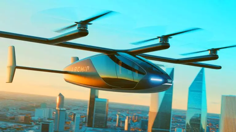 Illustration de l'avion électrique Midnight d'Archer en plein vol piloté. Image réalisée par IA.