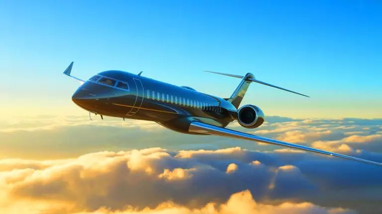 Illustration de l'avion d'affaires Bombardier Global 8000 en plein vol. Image réalisée par IA.