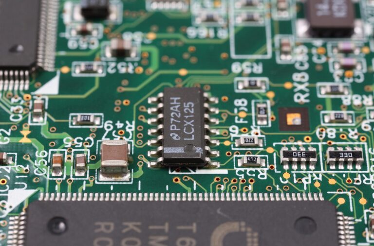« Ce puce pourrait changer la donne » : la fusion incroyable du silicium, des photons et des générateurs quantiques bouleverse la technologie